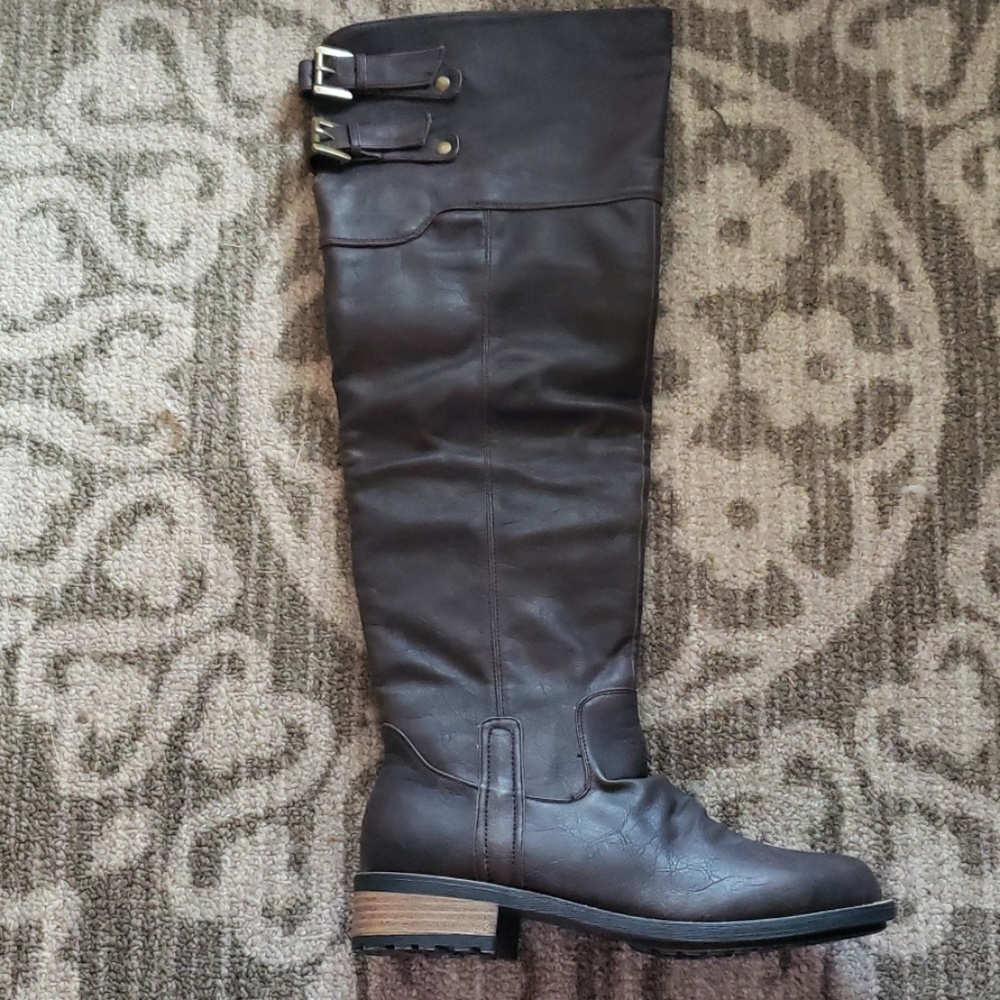 NIB Knee High Boots